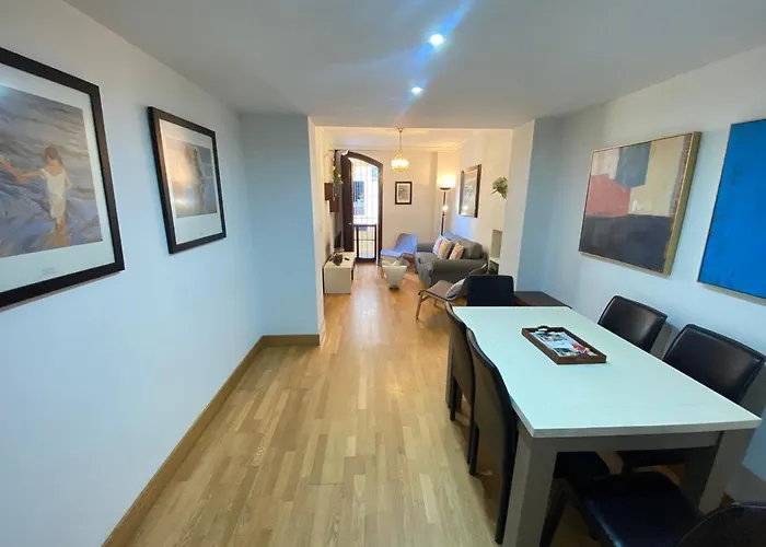Duplex Centro, Climatizado, Garaje, Piscina, Wifi